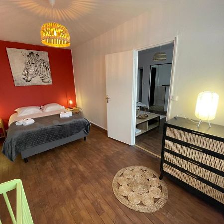 Tegmen, Joli Appartement Au Calme Caen Buitenkant foto